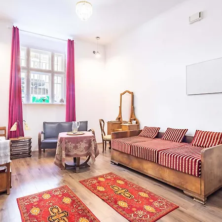 Apartman Superb Location - Classic Design