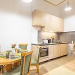 Superb Location - Classic Design Budapeste